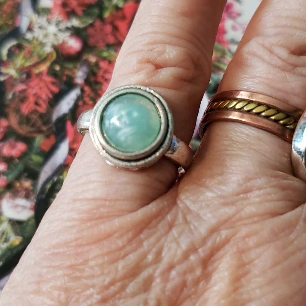 🆕️ Moonstone sterling silver ring - 6